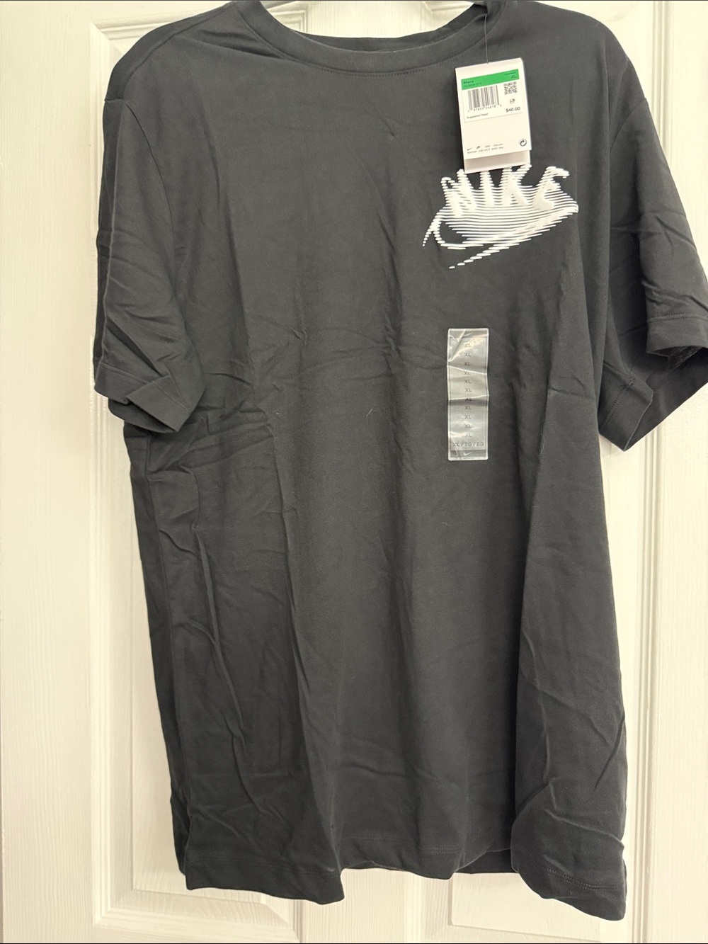NWT Nike Black Short Sleeve Graphic Logo Tee